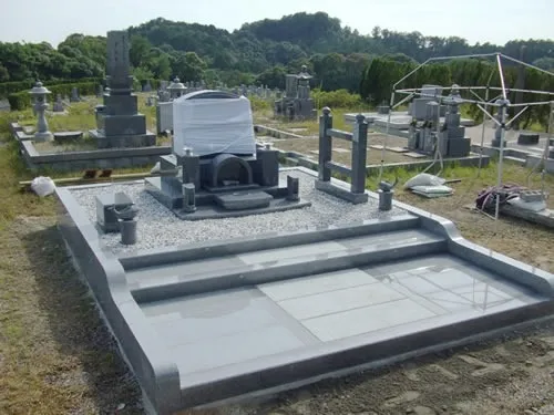 村岡家石碑建立